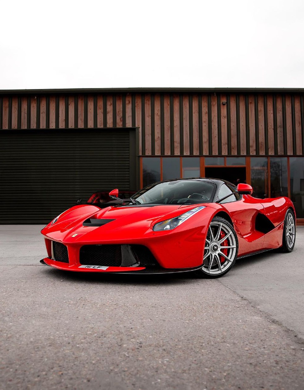 Modelo de Ferrari único no país terá IPVA mais alto em 2024 — Foto: Reprodução/Instagram