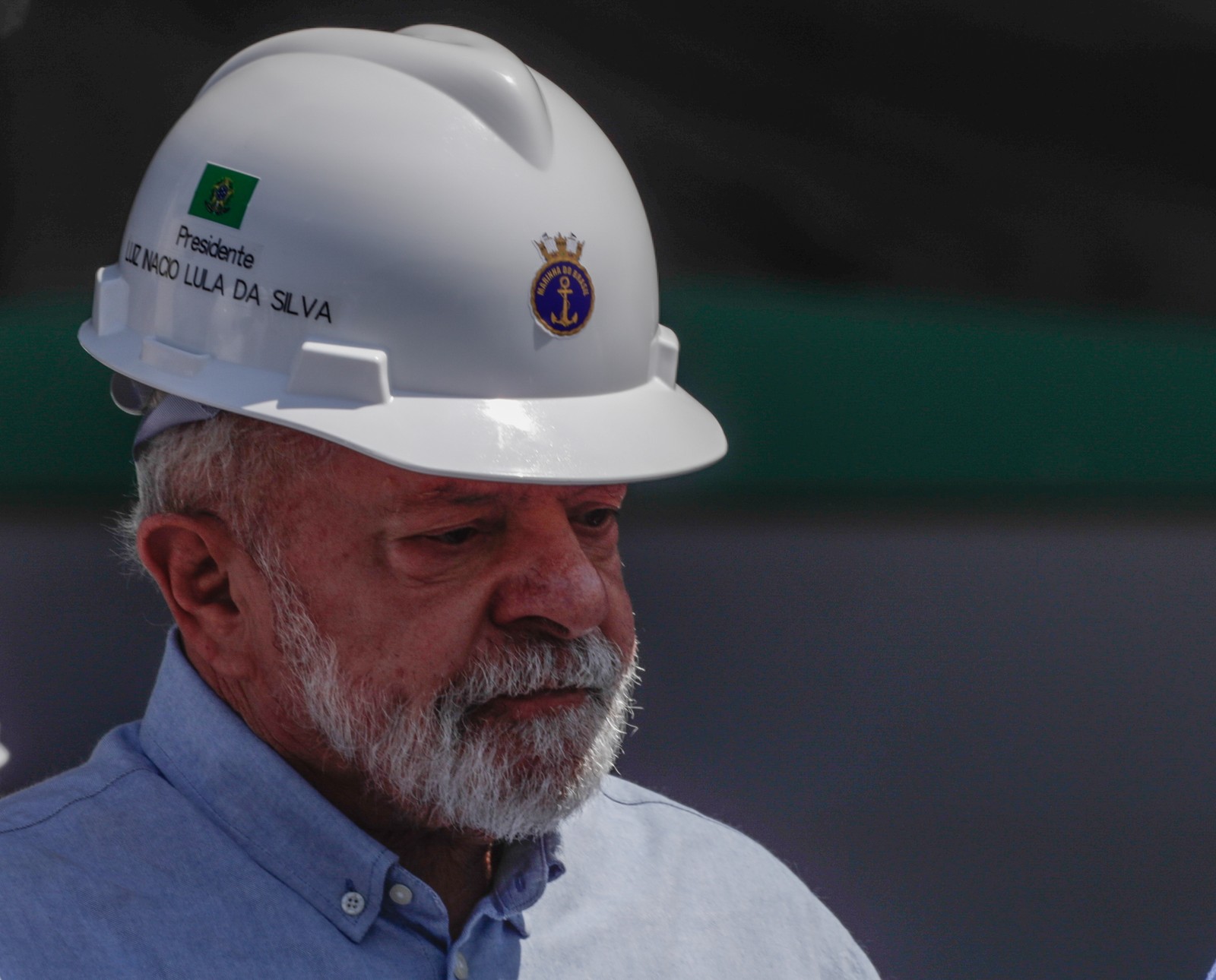 Presidente Lula visita a base de submarinos da Marinha, o PROSUB, em Itaguaí — Foto: Gabriel de Paiva/Agência O Globo