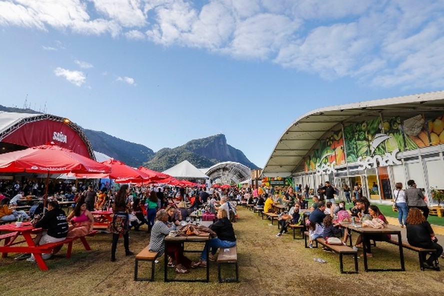 Área de convivência no Rio Gastronomia, no Jockey