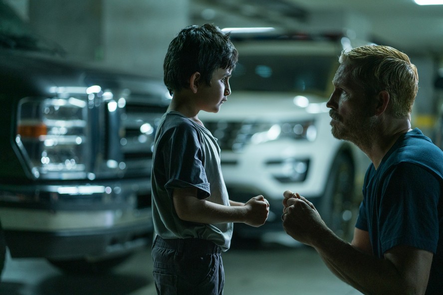 Cena do filme 1Som da liberdade1, que causou polêmica por ser associado a teorias conspiratórias