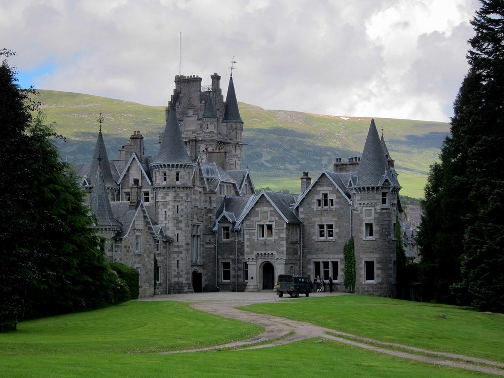 Ardverikie House, na Escócia, foi usada como locação para as cenas do Castelo de Balmoral, na quinta temporada de 'The Crown', da Netflix — Foto: Creative Commons