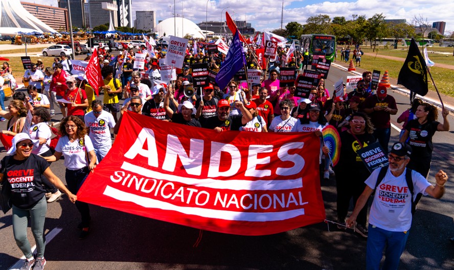 Greve dos docentes federais: manifestação do Andes em Brasília