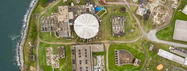 Usina Nuclear Angra 3. Começou a ser construída em 1984, ainda no governo militar. As obras foram paralisadas em 1986, por falta de recursos em meio a crises econômicas — Foto: Brenno Carvalho