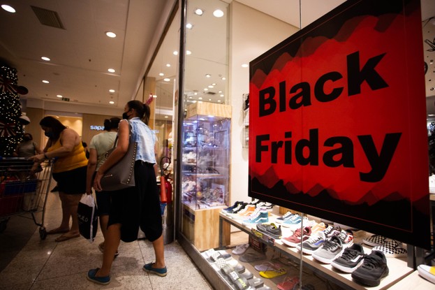 Promoção da Black Friday no Norte Shopping, no Rio