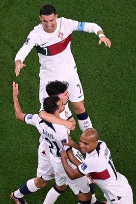 Cristiano Ronaldo celebra gol de Portugal sobre Coreia do Sul