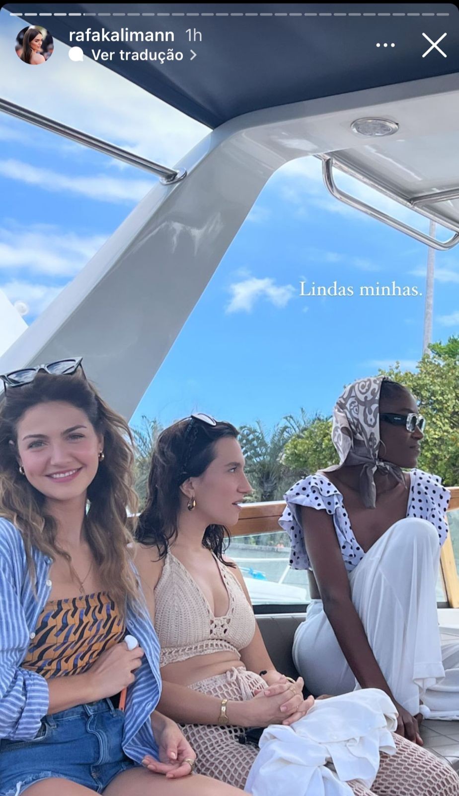 Rafa Kalimann reúne amigas atrizes em passeio de barco no Rio — Foto: Reprodução/Instagram