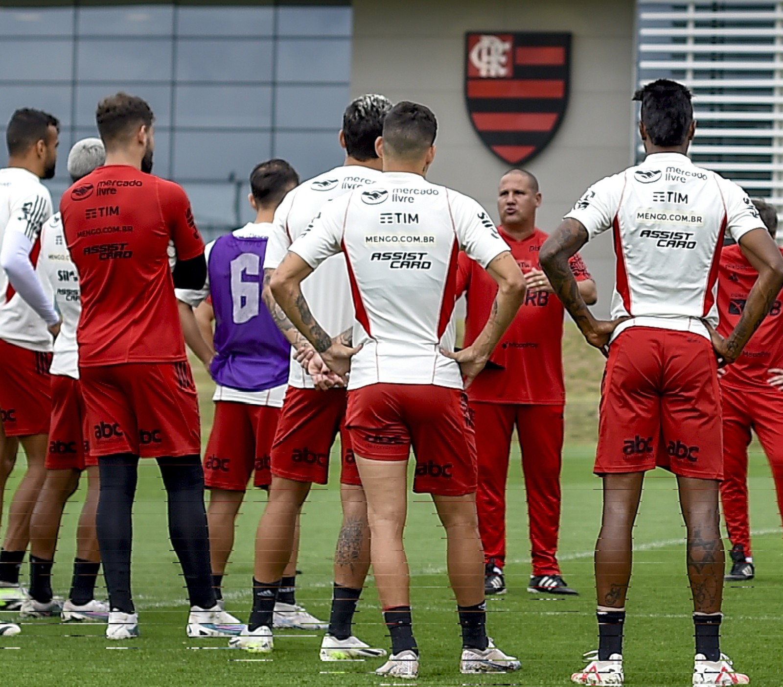 Mario Jorge dá seu primeiro treino como interino no Flamengo — Foto: Flamengo / divulgação