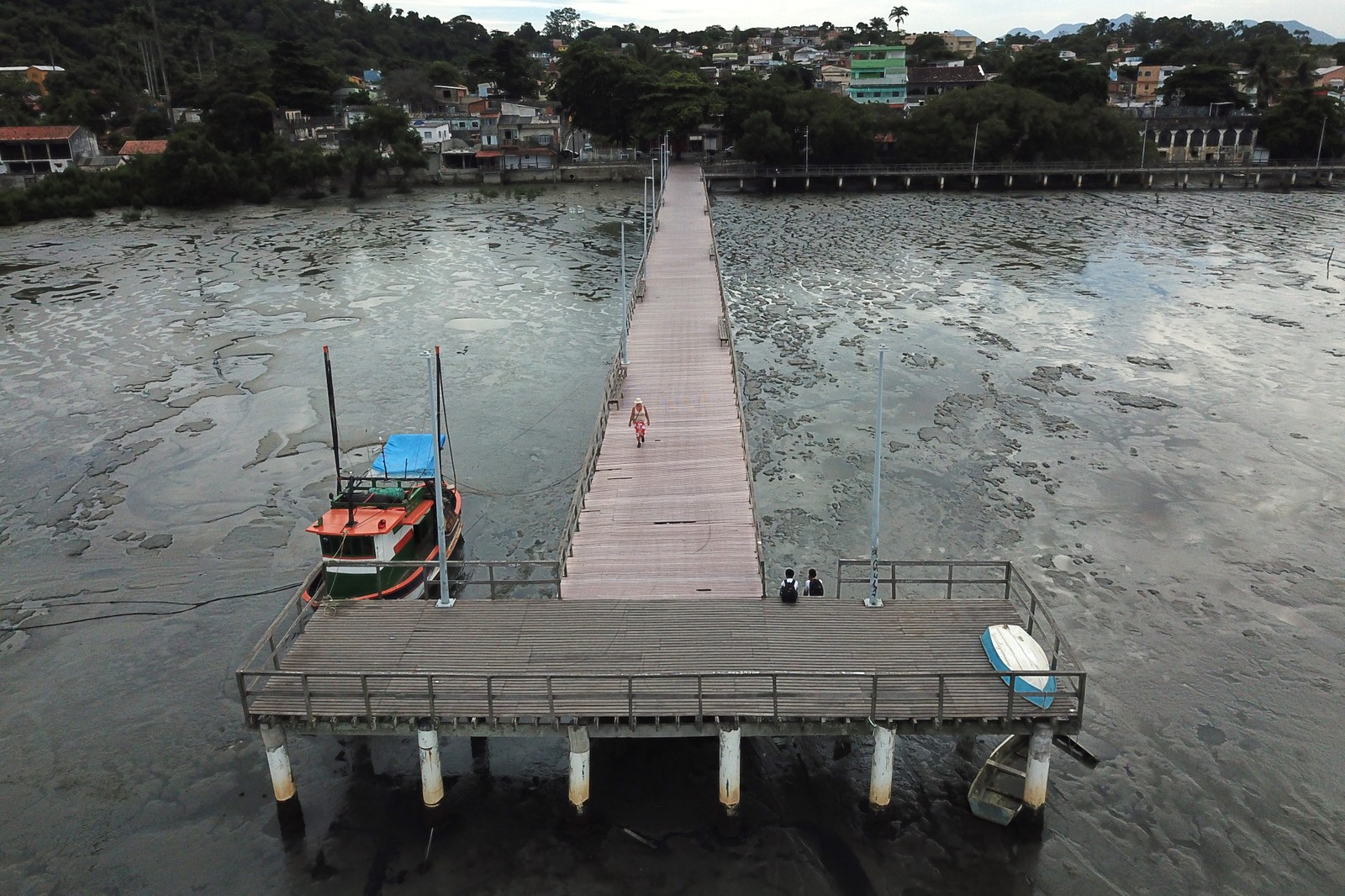 A colônia de pescadores Z14, em Pedra de Guaratiba, há 115 anos luta contra a poluição e o assoreamento — Foto: Custodio Coimbra