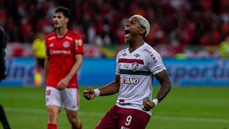 John Kennedy faz um dos gols do jogo entre Internacional e Fluminense — Foto: MARCELO GONÇALVES / FLUMINENSE FC