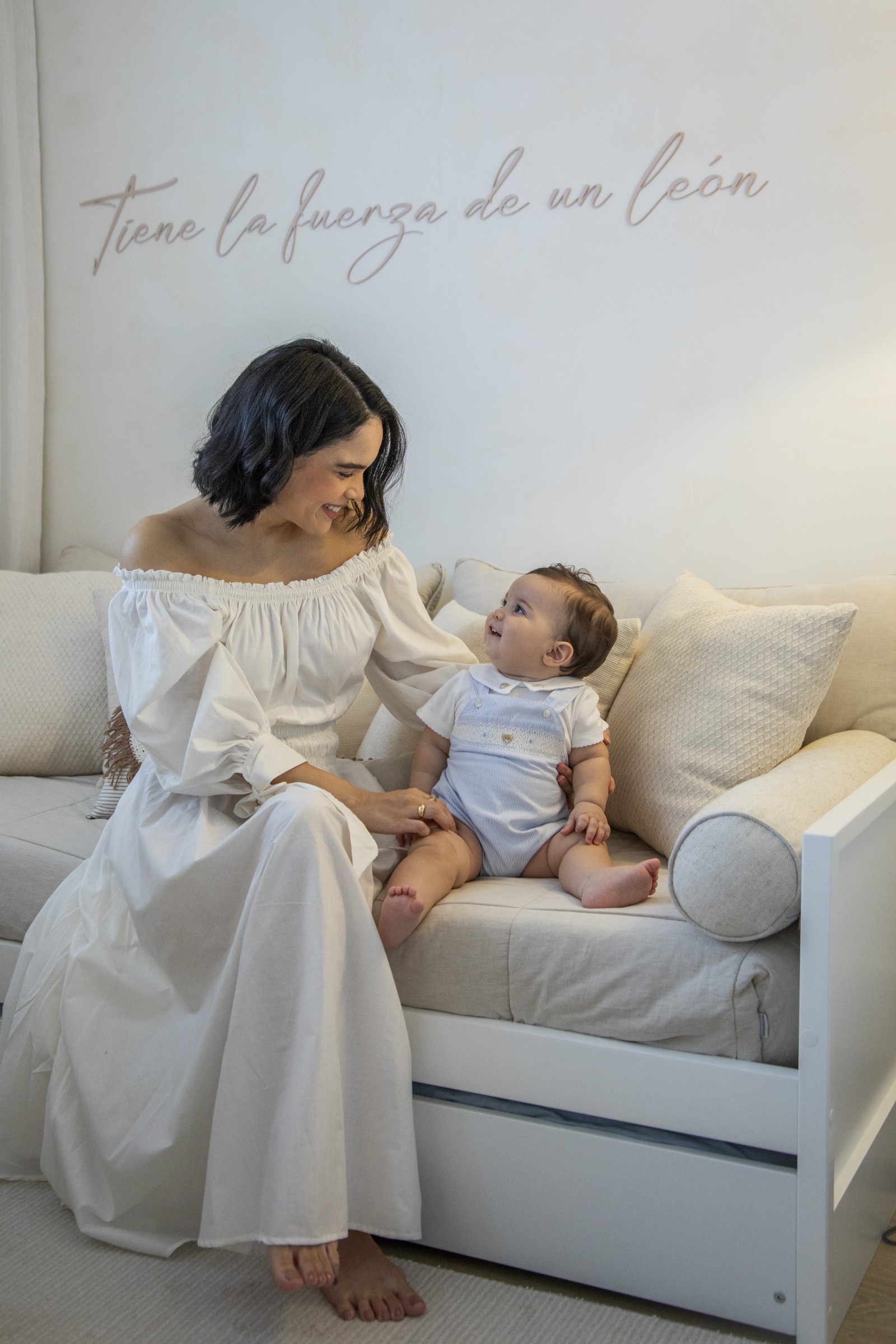 A atriz Carol Macedo abre seu apartamento na Barra da Tijuca — Foto: Guito Moredo/Agência Globo