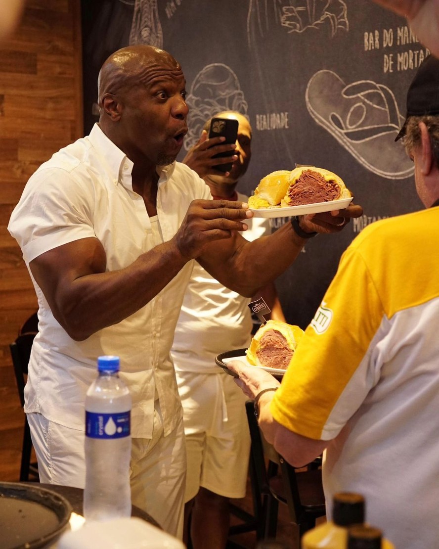 Terry Crews no Mercado Municipal de São Paulo