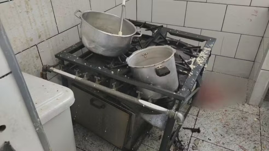 A panela de pressão que explodiu na cozinha da escola municipal