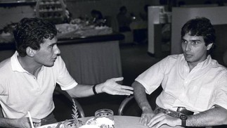 O encontro dos craques e rivais Ayrton Senna e Nelson Piquet — Foto: Arcevo O Globo