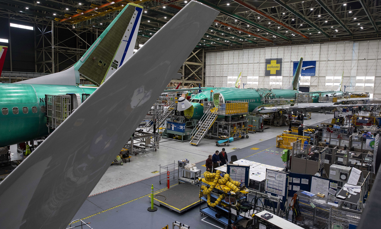 Ex-inspetor da Boeing revela uso recorrente de peças sucateadas na montagem de aviões