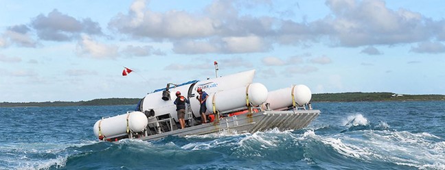 Equipes de resgate expandiram sua busca debaixo d'água, enquanto corriam contra o tempo para encontrar um submersível turístico de mergulho profundo Titan que desapareceu perto do naufrágio do Titanic com cinco pessoas a bordo — Foto: AFP PHOTO / OceanGate Expeditions