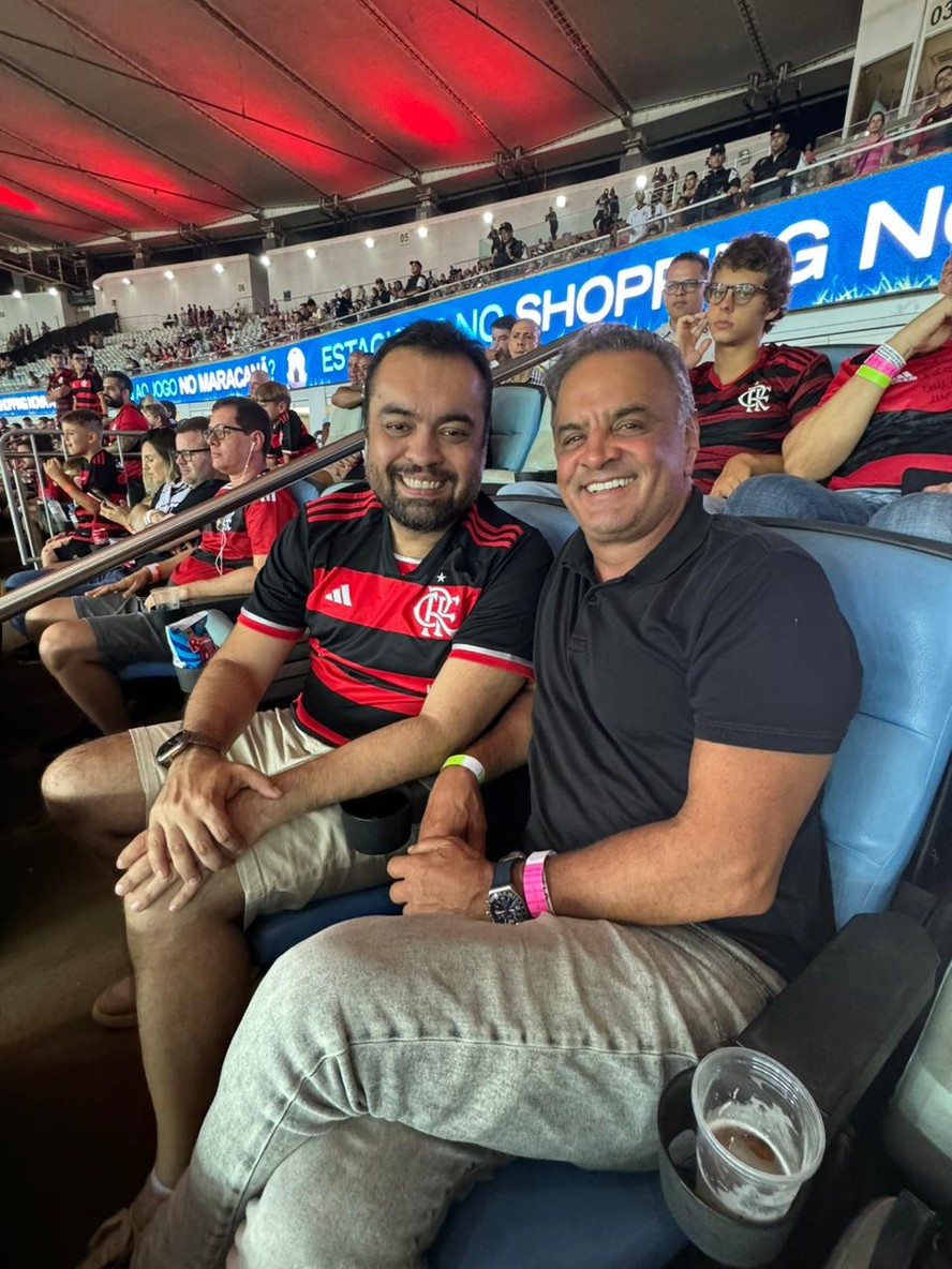 Castro e Aécio: articulação no Maracanã