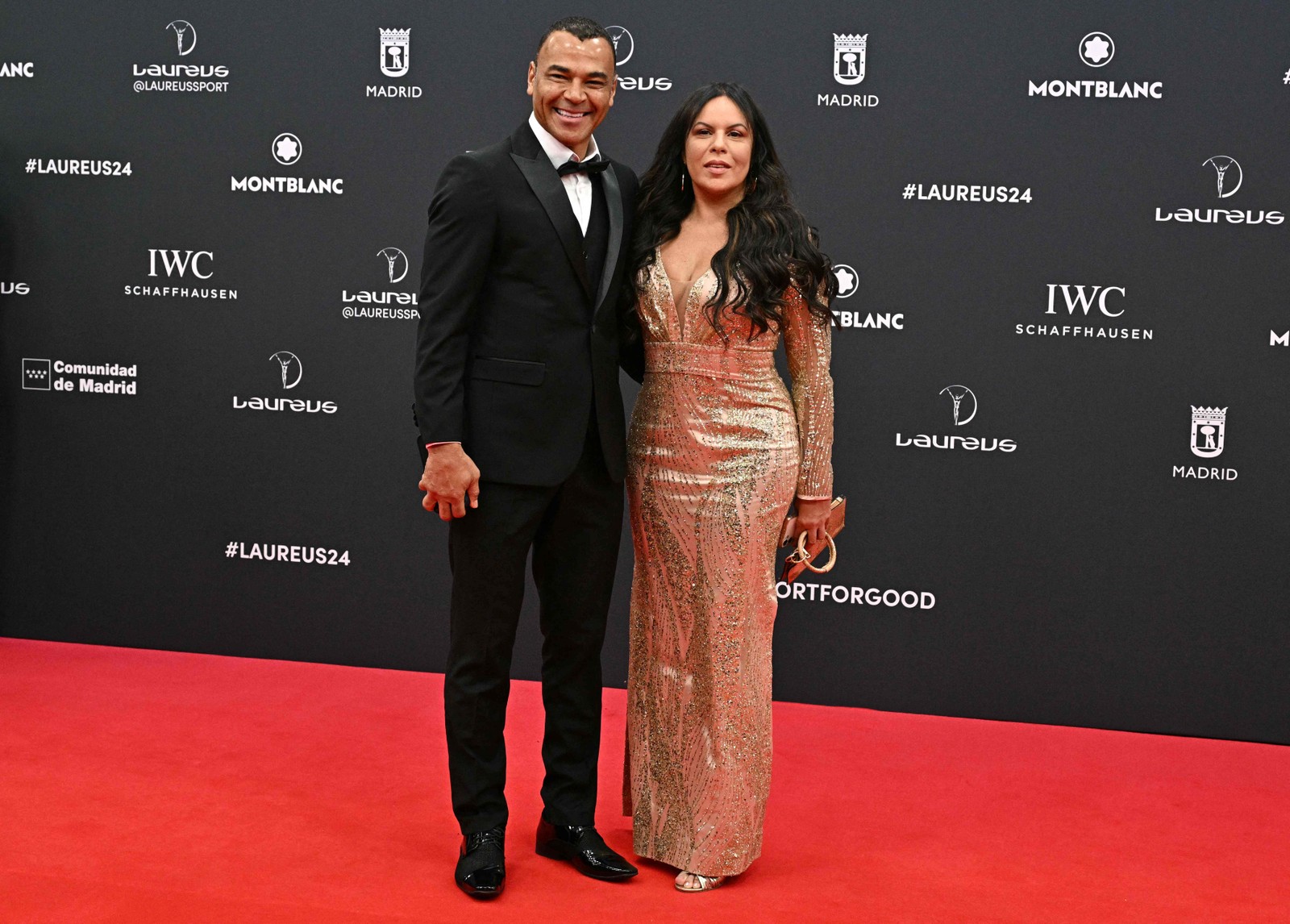 O ex-jogador de futebol brasileiro Cafu posa no tapete vermelho antes da 25ª gala do Laureus World Sports Awards em Madri — Foto: JAVIER SORIANO / AFP