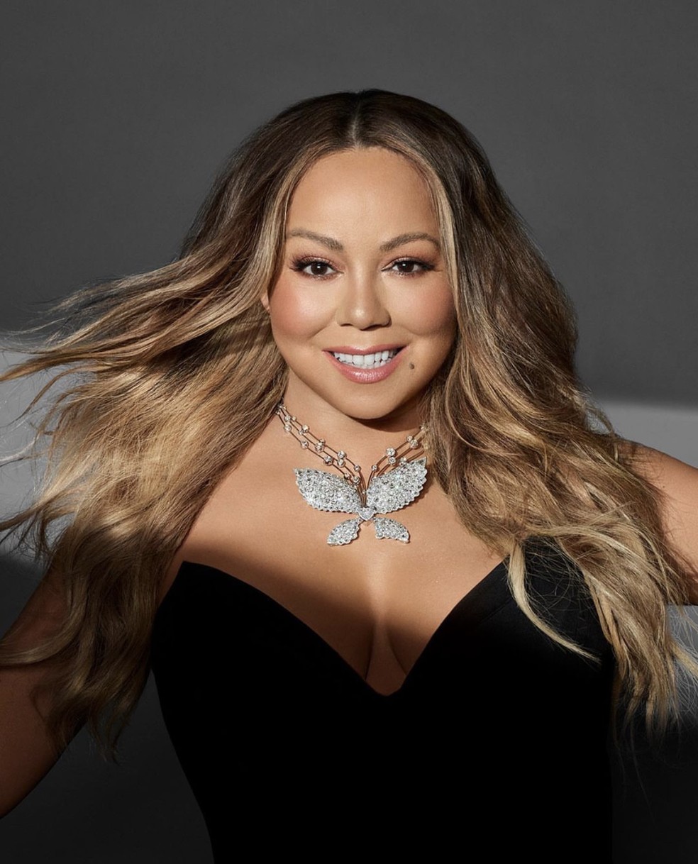 A cantora Mariah Carey em campanha para a joalheria suíça Chopard — Foto: Reprodução do Instagram