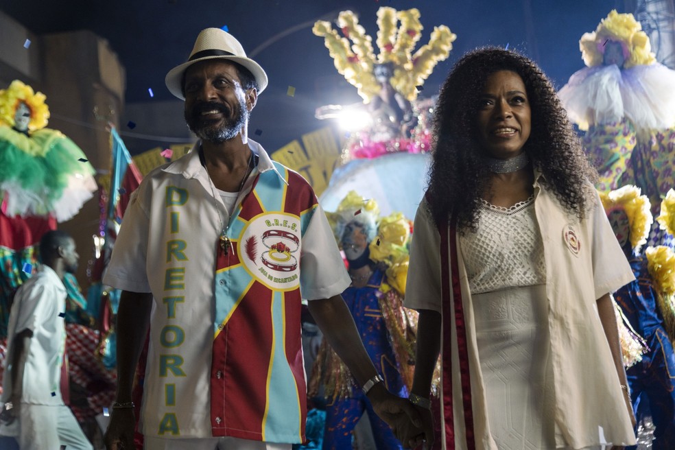 Os protagonistas Luiz Miranda e Vilma Melo, que vivem os irmãos Eraldo e Olímpia Ponza — Foto: Victor Pollak/Globo