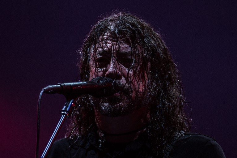 Dave Grohl tocou grandes hits, como 'Learn to Fly', 'My hero' e 'Rescued' — Foto: Edilson Dantas/O Globo