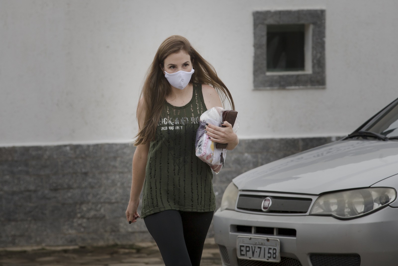 Suzane, em 2020, deixa a Penitenciaria Feminina do Tremembé: saída temporária de final de ano. — Foto: Edilson Dantas / Agencia O Globo