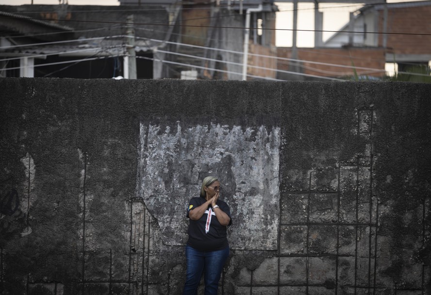 Vera Lúcia: 'A esperança me mantém de pé, viva'