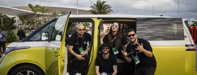 Kombi elétrica da Volkswagen foi apresentada pela primeira vez na América Latina no Rock in Rio — Foto: Hermes de Paula/Agência O Globo