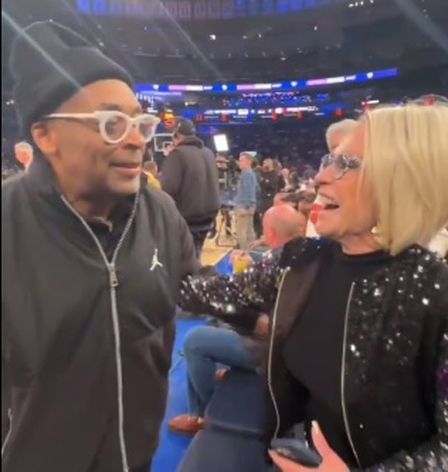 Spike Lee e Ana Maria Braga no Madison Square Garden, em Nova York