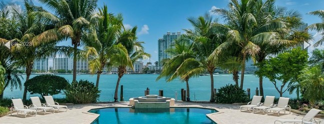 Xuxa vende mansão em Miami por R$ 174 milhões — Foto: The Jills Zeder Group