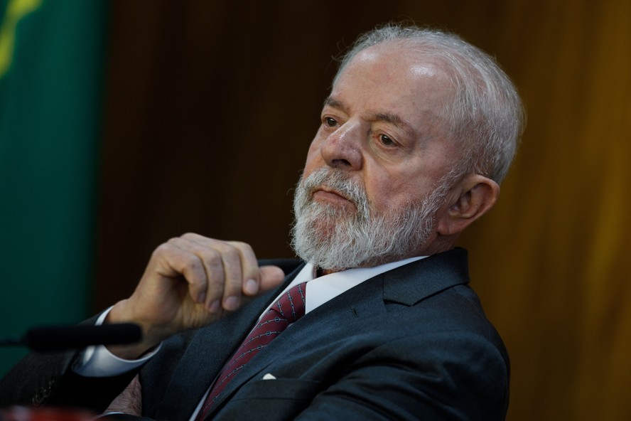 Presidente Lula no Palácio do Planalto: ' o presidente do BC precisa ser uma figura séria, responsável e ele tem que ser imune aos nervosismos momentâneos do mercado.'
