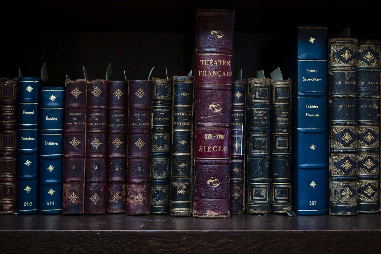 A coleção particular de livros de Machado de Assis, doados a Biblioteca Lúcio de Mendonça na década de 1960 — Foto: Leo Martins/Agência O Globo