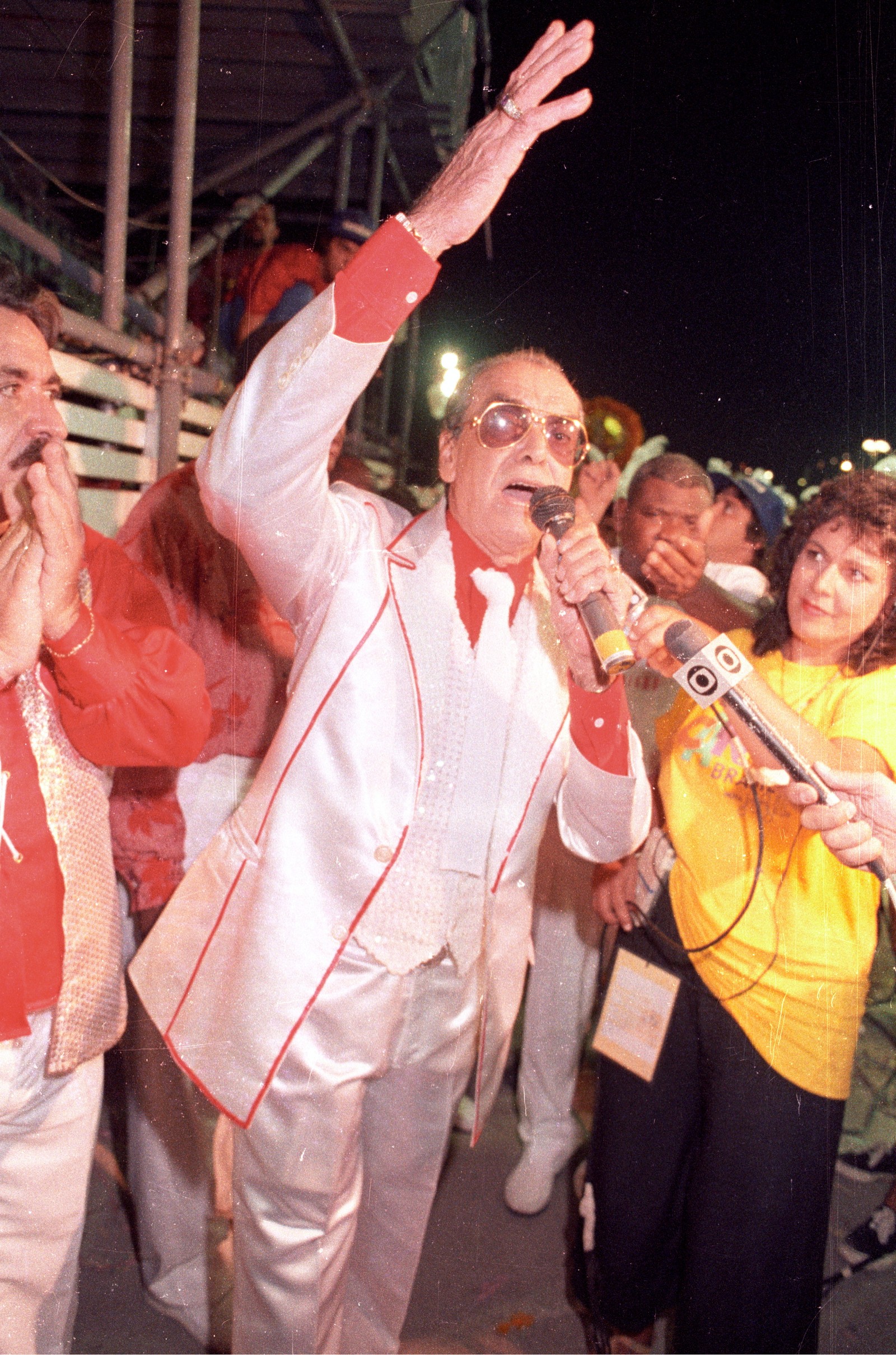 Miro no desfile do Salgueiro em 1990 — Foto: Júlio Pereira