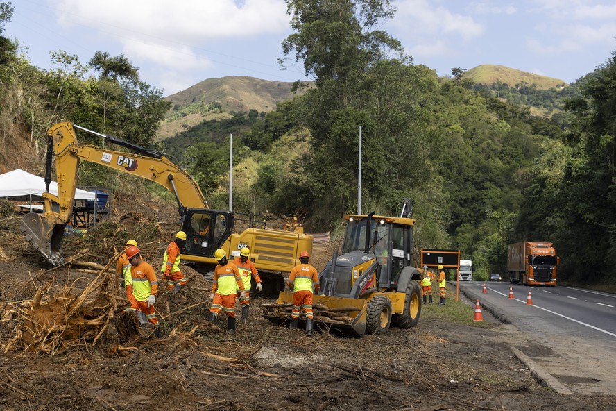 Obras na Serra das Araras fecharão pista de subida para implosões