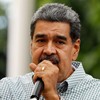 Nicolás Maduro gesticula enquanto discursa durante comício em Caracas, na Venezuela - Pedro Rances Mattey / AFP