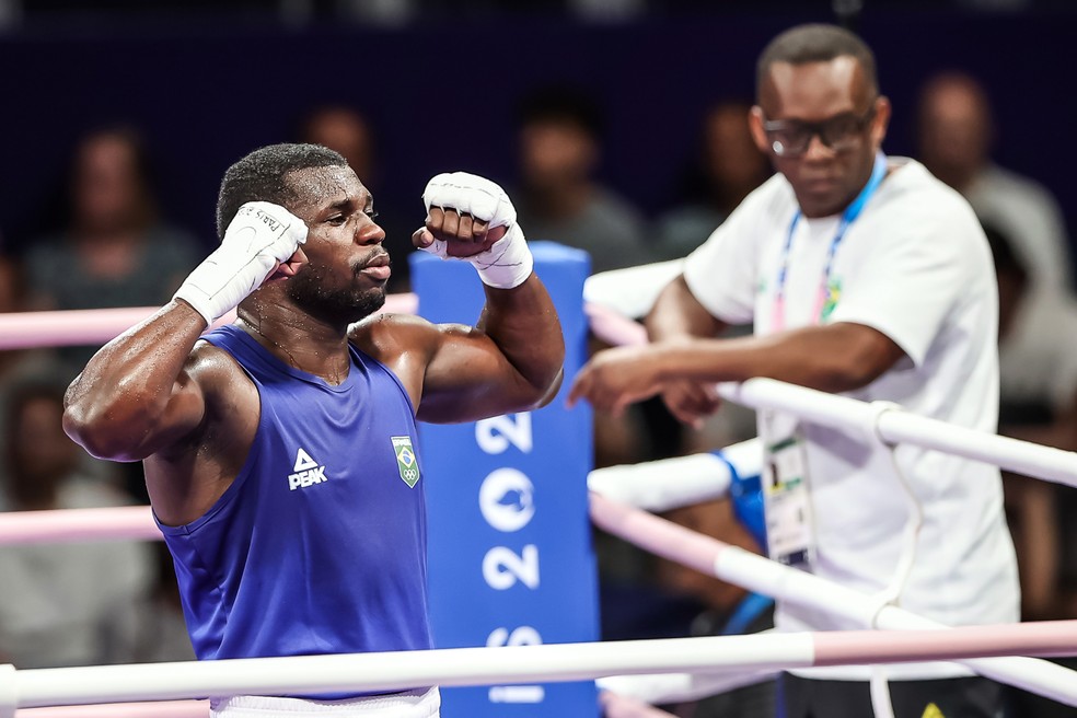 Wanderley Pereira está à uma vitória de garantir uma medalha olímpica — Foto: Gaspar Nóbrega/COB