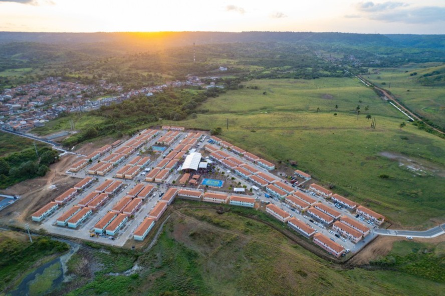 Habitação. Lançamento do novo Minha Casa, Minha Vida em Santo Amaro, na Bahia: neste ano, governo pretende investir R$ 10 bilhões na Faixa 1 do programa e R$ 66,1 bilhões nas demais