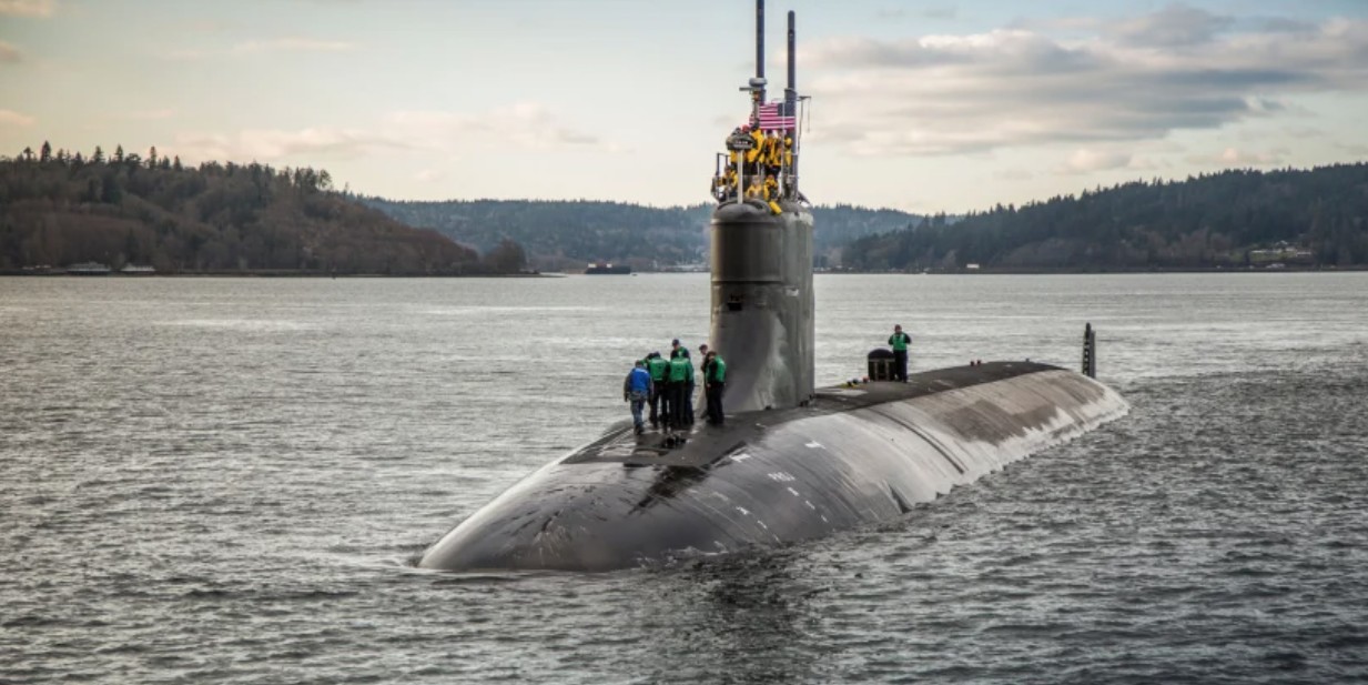 Um submarino nuclear dos EUA atingiu um objeto submerso no Mar da China Meridional  — Foto: Divulgação US Navy/