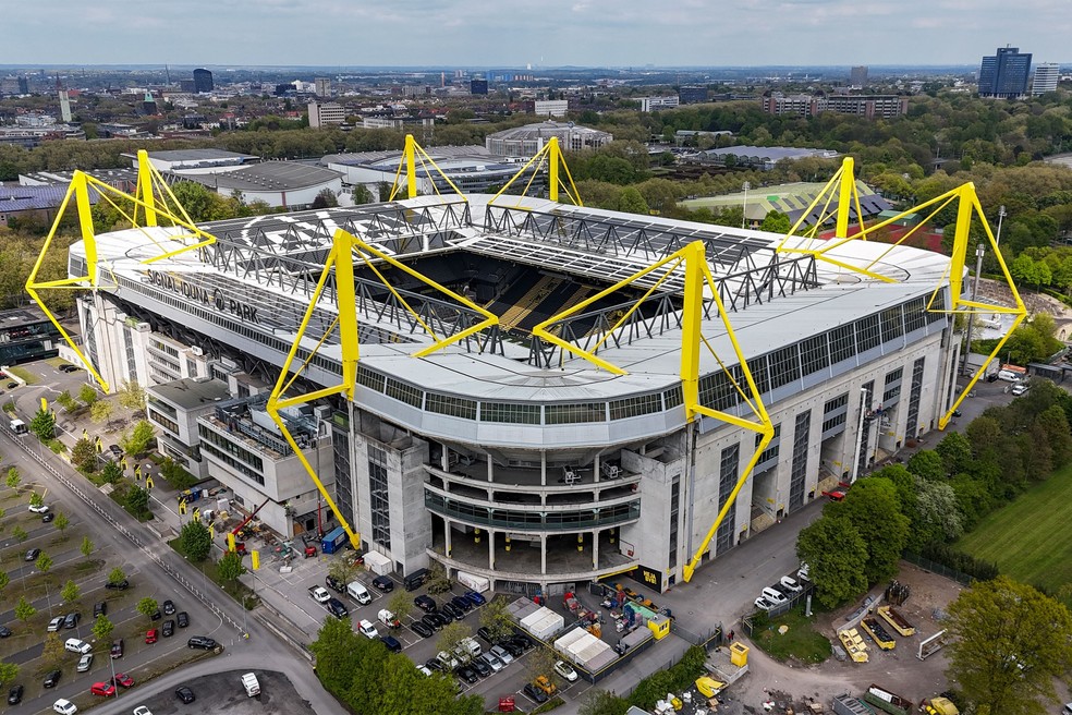 O Singal Iduna Park vai receber uma das semifinais da Eurocopa de 2024 — Foto: Ina Fassbender/AFP