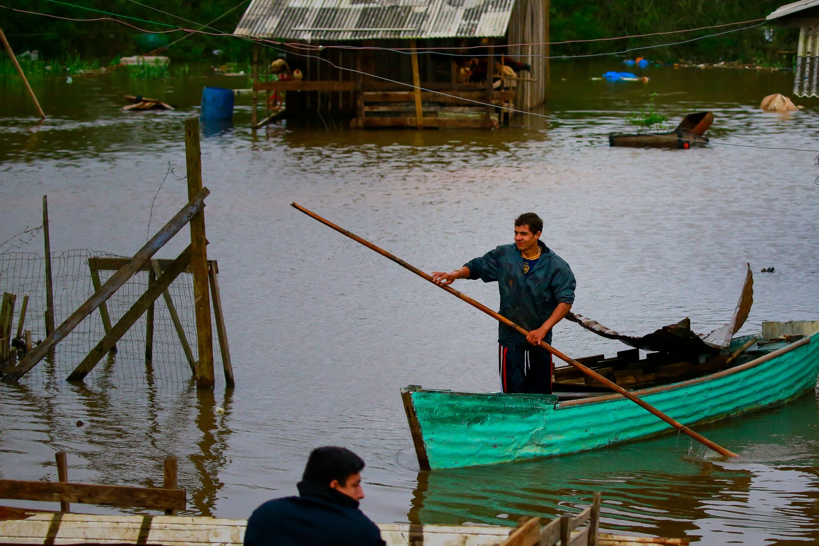 Inundações em Porto Alegre. Um novo ciclone extratropical atinge o Estado do Rio Grande do Sul. — Foto: SILVIO AVILA / AFP