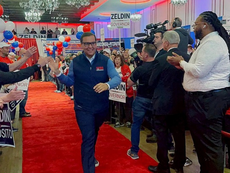 George Santos, deputado eleito dos EUA filho de brasileiros, durante evento de campanha