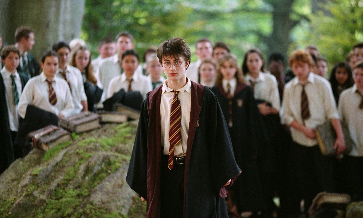 'Chegava ao set bêbado; há cenas em que pareço fora de mim', diz Daniel Radcliffe sobre filmagens de Harry Potter