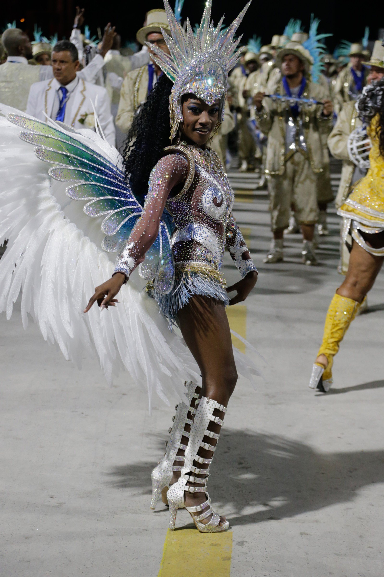 Lorena Raissa rainha de bateria da Beija-flor de Nilópolis