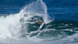 Sally Fitzgibbons, da Austrália — Foto: Daniel Smorigo/World Surf League