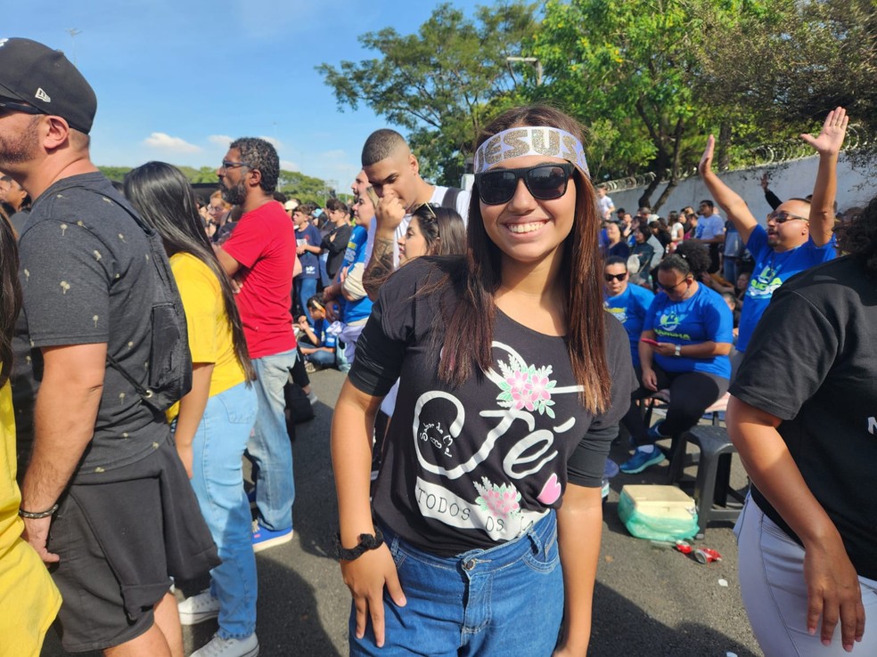Mariana Santos, 15 anos, pela segunda vez na Marcha para Jesus-SP — Foto: Hyndara Freitas