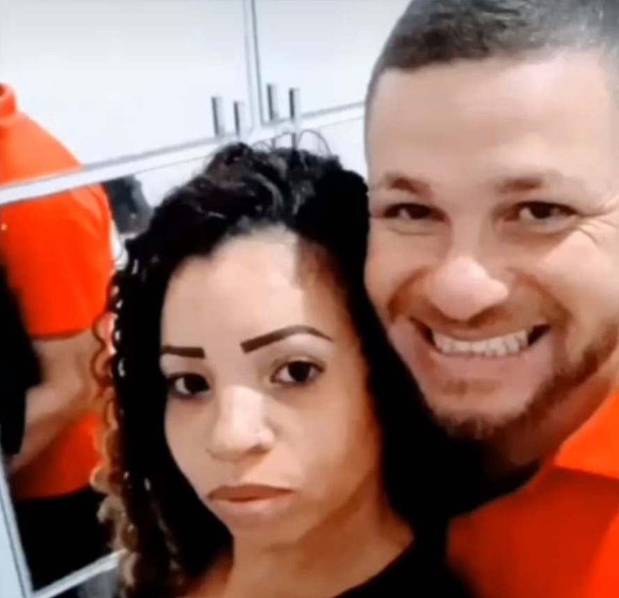 O frentista Gilberto com sua então esposa, Daiane dos Santos Nogueira