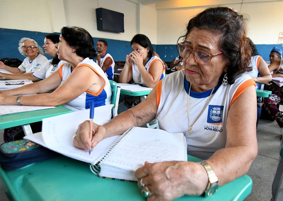 Encceja 2022 será realizado em agosto para jovens e adultos — Foto: Agência O Globo