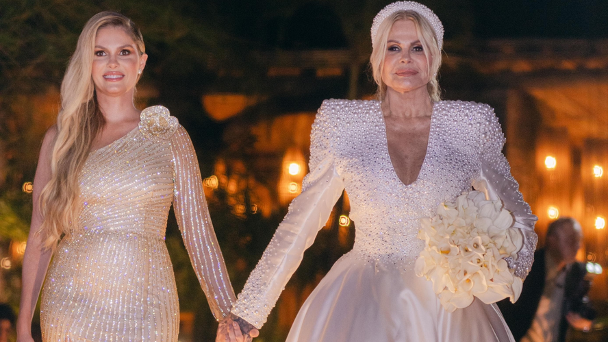 Look de casamento de Monique Evans; apresentadora entrou com a filha, Bárbara Evans