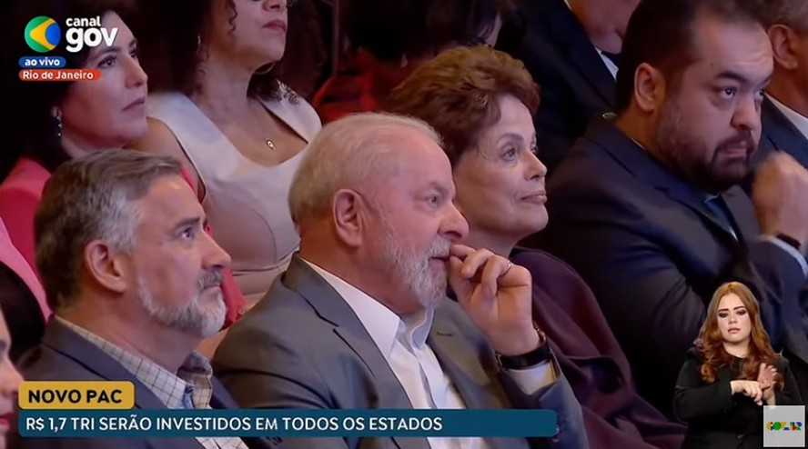 Dilma ao lado de Lula e Cláudio Castro em cerimônia do novo PAC