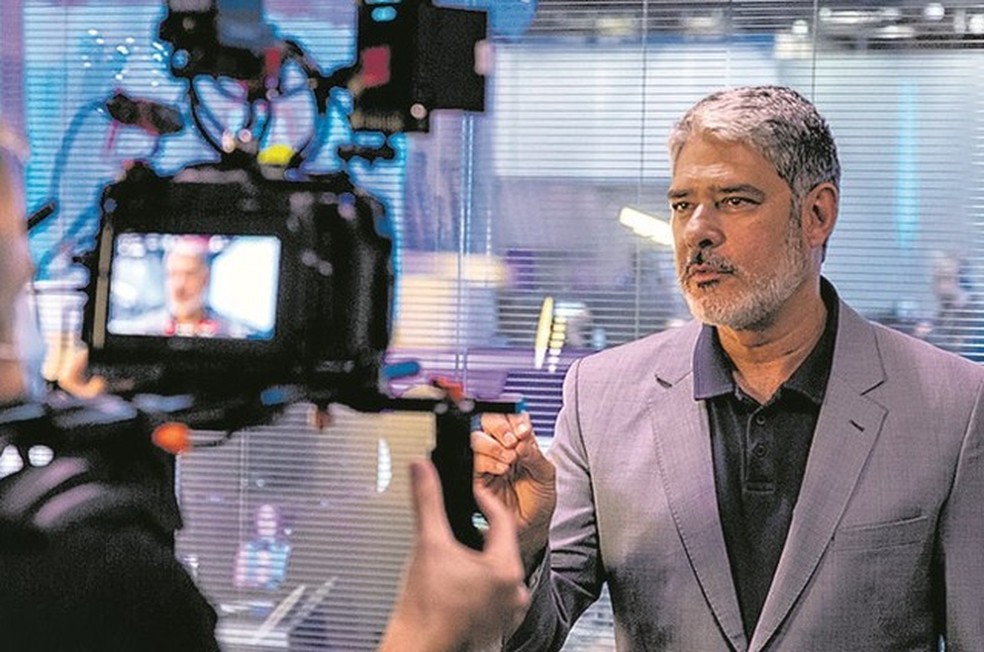 William Bonner grava quadro do 'Jornal Nacional' (Foto: Divulgação) — Foto:         