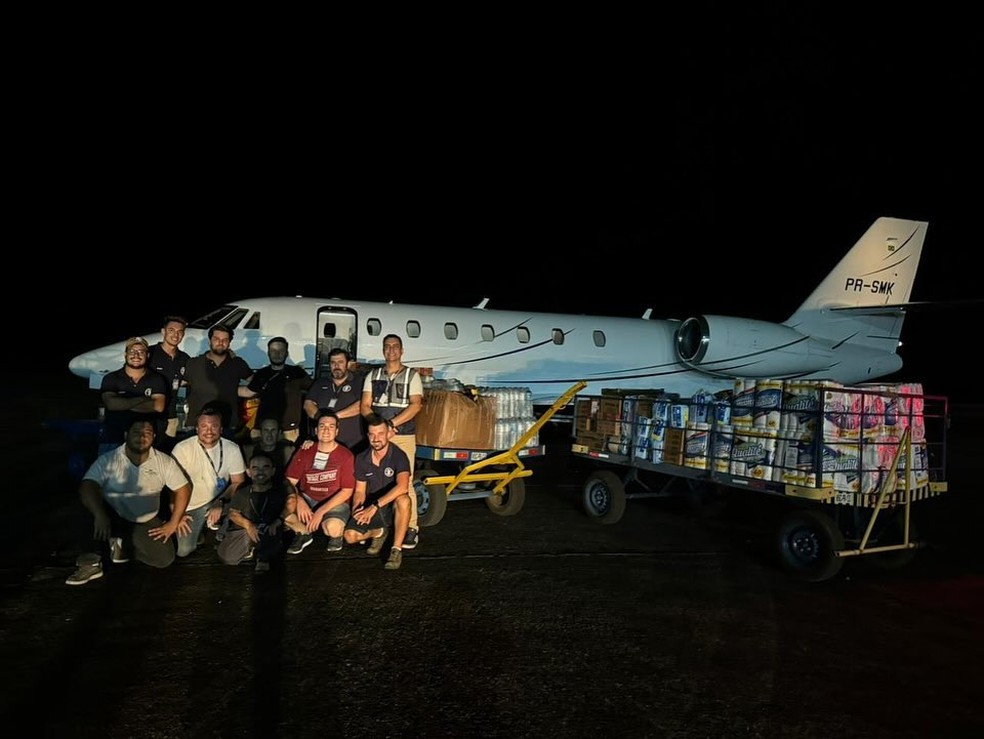 Neymar Jr. exibiu aeronave carregada de mantimentos  — Foto: Reprodução Instagram